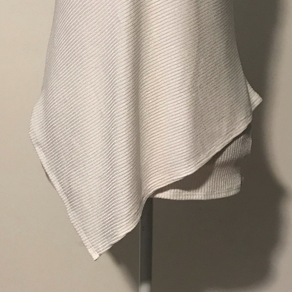 WHBM Ribbed Sleeveless Top - Picture 3 of 8
